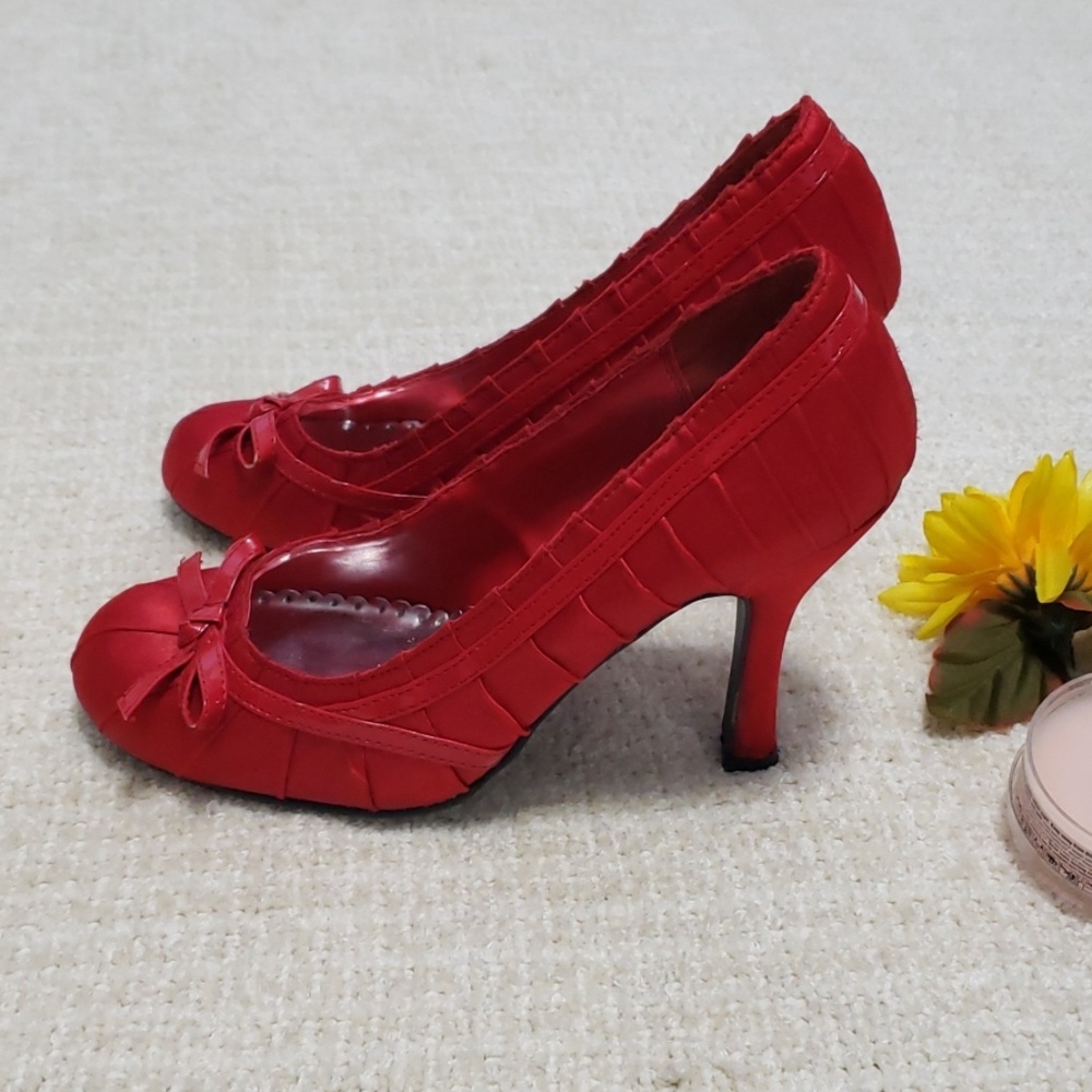 Red date night heels - Picture 3 of 4